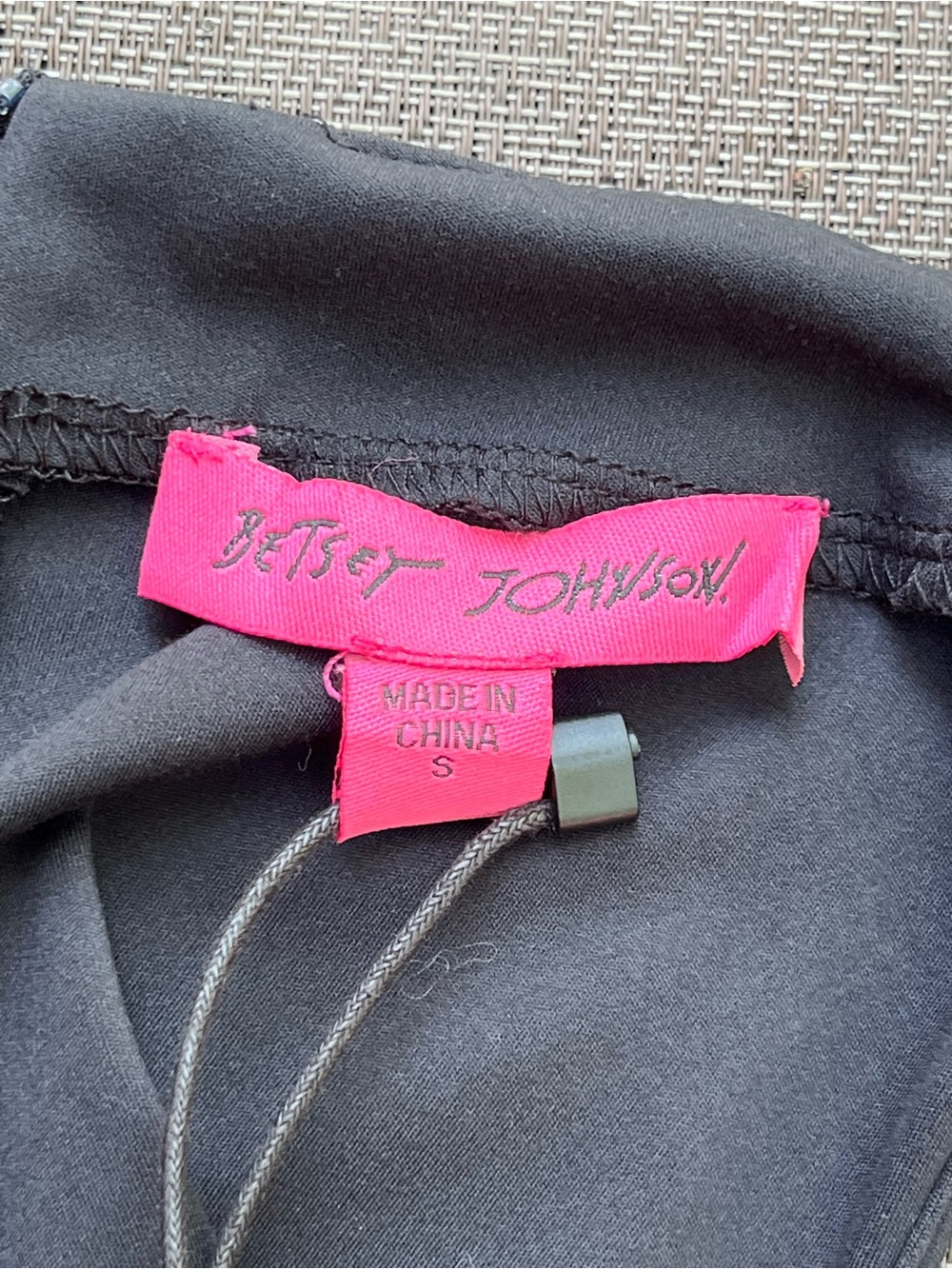 Betsey Johnson Black Sleeveless Midi Dress - Picture 6 of 12